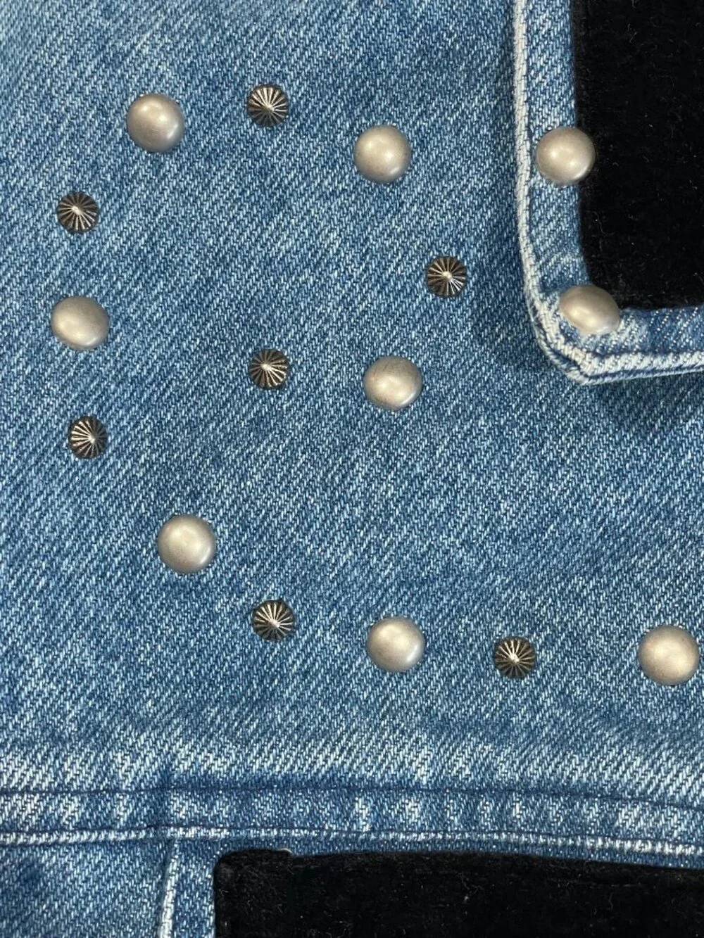 Vintage Saddle Ridge Boxy Denim Jacket Women's S Studded Patch Western Trucker